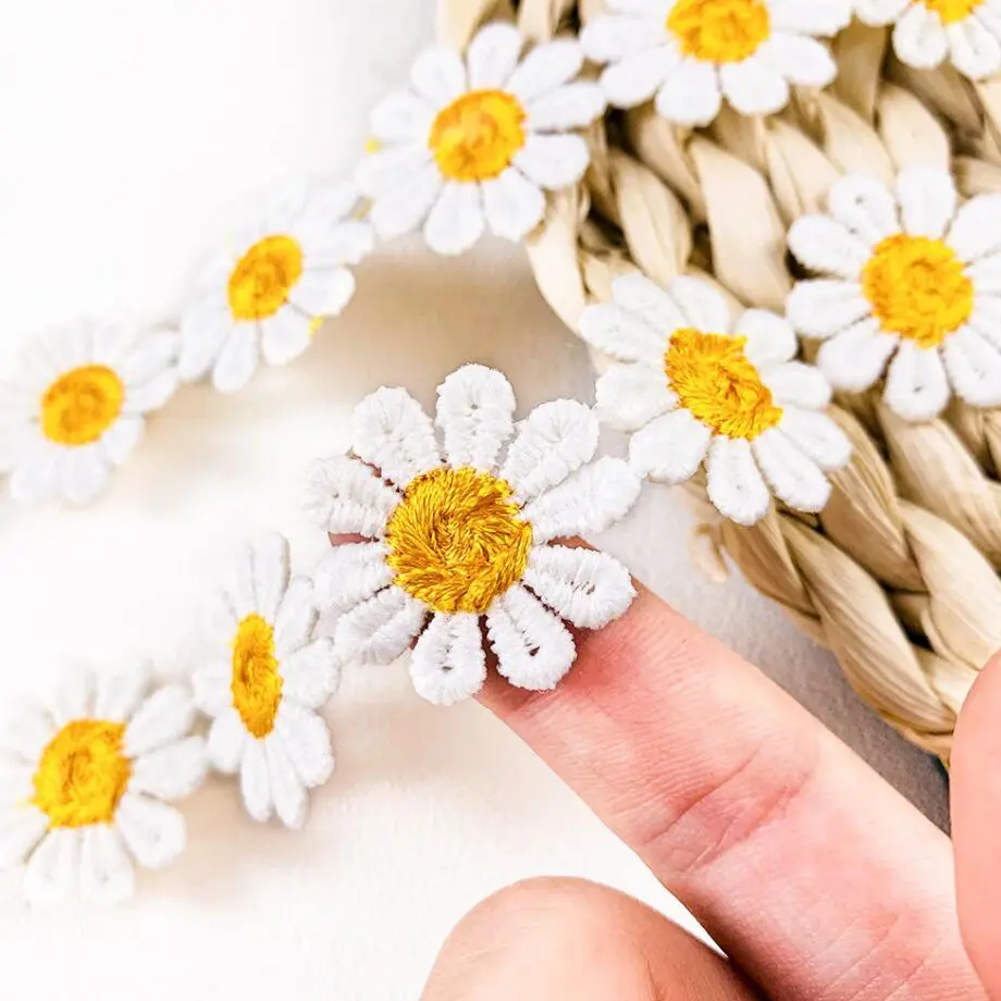 2 Yards White Daisy Flower Lace Fabric Applique Sewing Trimming for Clothing Decoration 2.5cm Wide