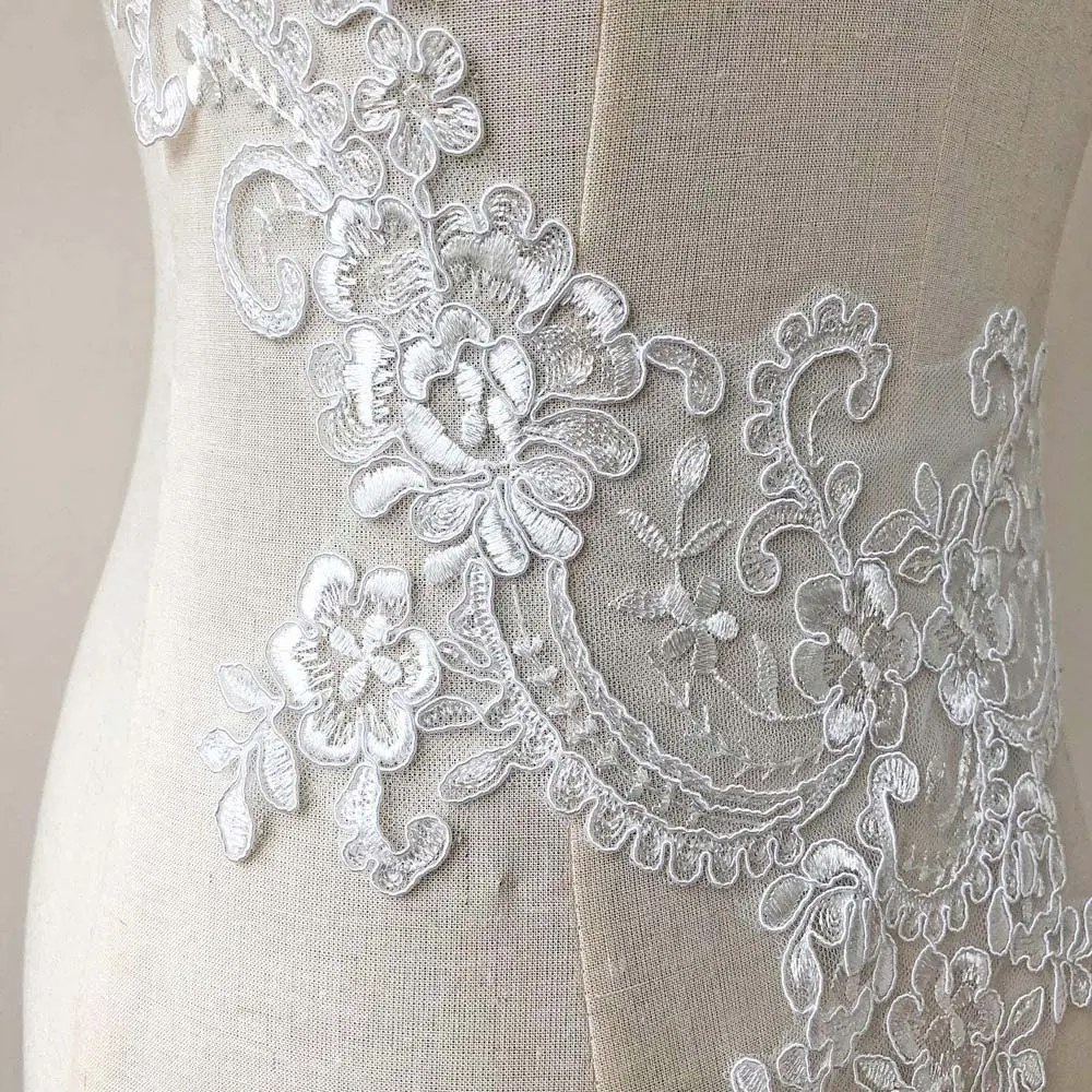 White Car Bone Embroidery Hollowed Out Neckline Collar DIY sewing Decoration Lace Fabric  Accessories