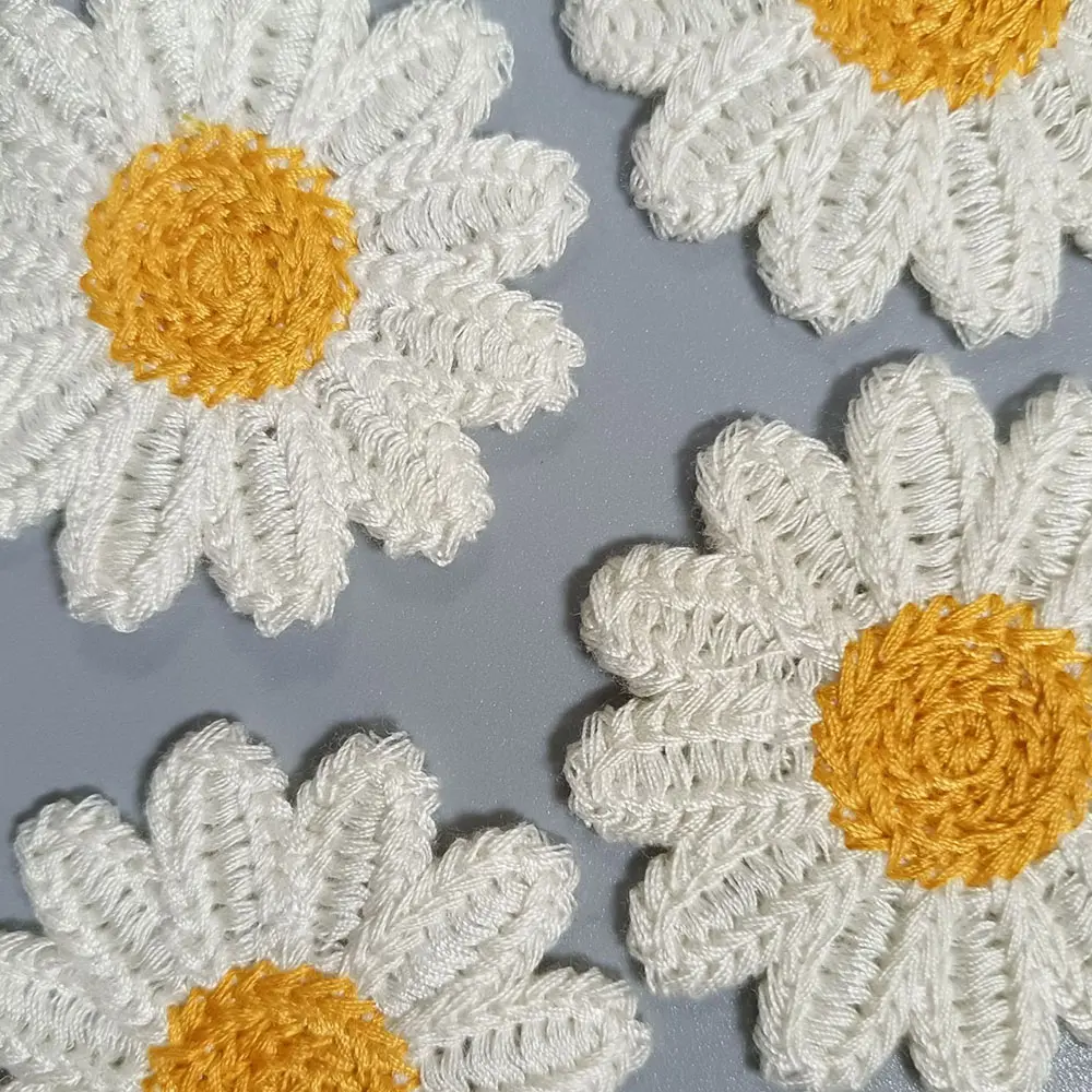 10 Pcs White Beauty Daisy Flower Embroidery Patches For DIY Clothing Sew-on Stickers  Applique For Garment Accessories