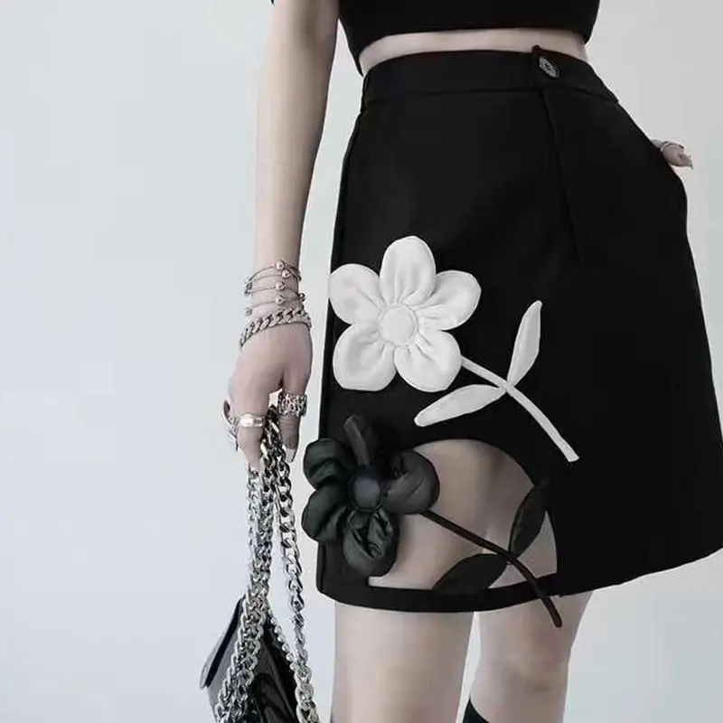 1Pc White Black Handmade Lady Big Flower Patch For Clothes Repair