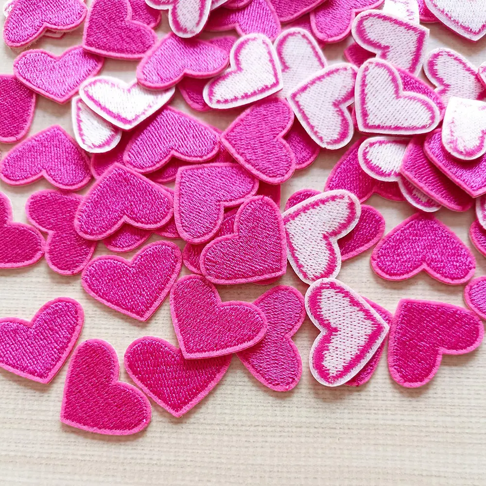 20Pcs Rose Pink Heart Embroidery Patch For Dress Hats Badges Gift Decoration Iron On Patches Handmade Applique Stickers Repair