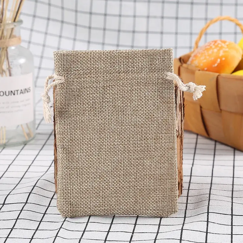 50pieces 15x20cm Vintage Natural Burlap Jute Gift Bags Christmas Halloween Party Candy Bags Wedding Favor Packaging Bags