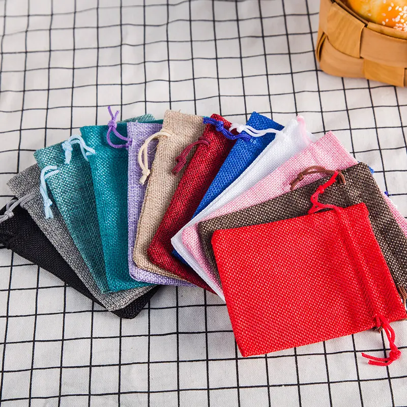 100pcs Vintage Natural Jute Burlap Gift Bags Christmas Halloween New Year Candy Bags Wedding Baby Shower Party Packaging Bags