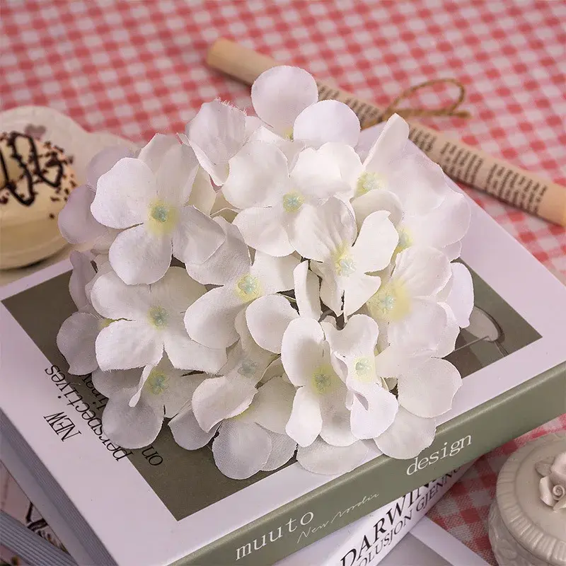 13-15cm Silk Hydrangea Flower Wedding Decoration White Artificial Flowers Spring Vivid Big Hydrangea Wedding Flowers Decoration