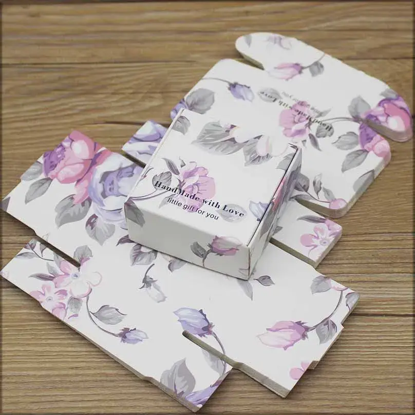 Paper Wedding Candy Box 6.5x6.5x3cm 10pcs Packing New Style Beautiful Shape Print Plane Box for Wedding Christmas Gift Box
