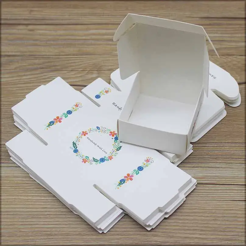 Paper Wedding Candy Box 6.5x6.5x3cm 10pcs Packing New Style Beautiful Shape Print Plane Box for Wedding Christmas Gift Box