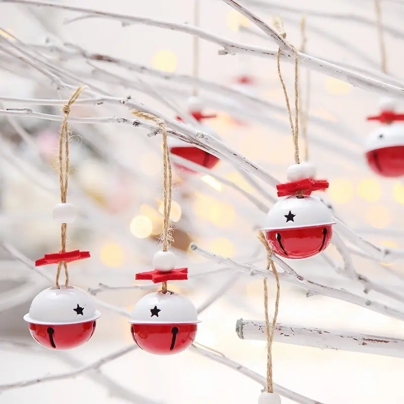 5 Pieces Of Red And White Small Bell Hollow Patterns Star Embellishment Of Family Gathering Decoration Pendants
