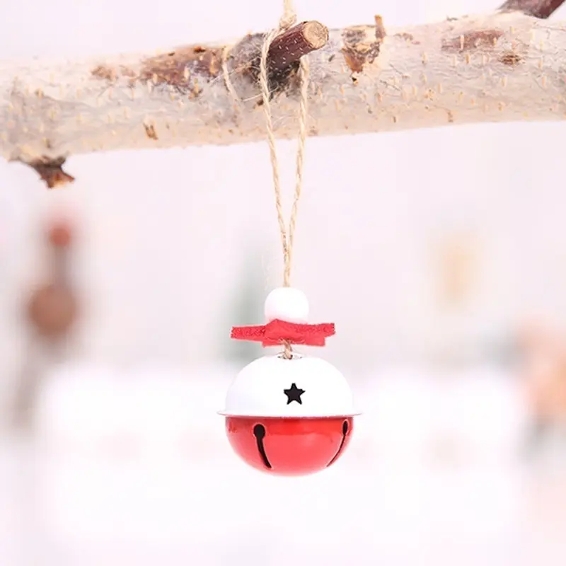 5 Pieces Of Red And White Small Bell Hollow Patterns Star Embellishment Of Family Gathering Decoration Pendants