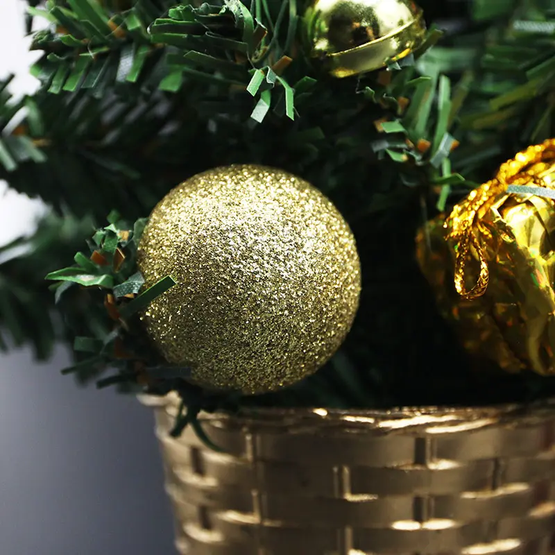 (1 piece/bag) 21cm Mini Christmas Tree New Year Celebration Desktop Decoration Atmosphere Photo