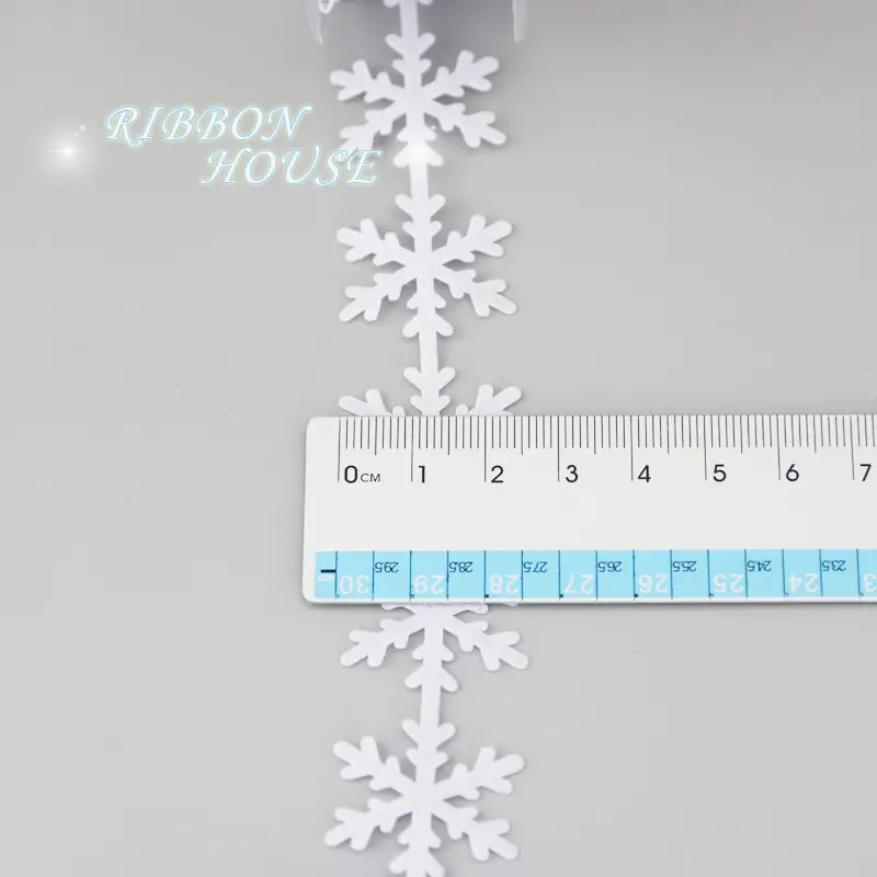 (5 meters/lot)  25mm Non-woven snowflake decorative band Ultrasonic embossed non-woven Christmas day decorative ribbon