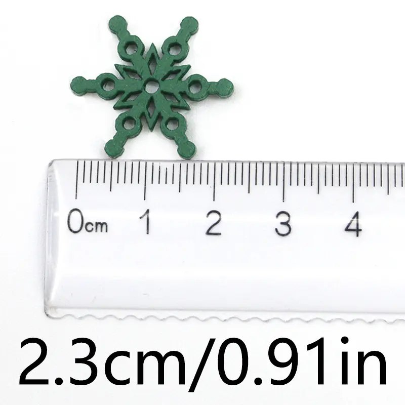 (50pcs/pack) 23mm Wooden Christmas Snowflake Wood Chip Hanging Decoration Colorful Christmas Party Handmade Home Accessories DIY