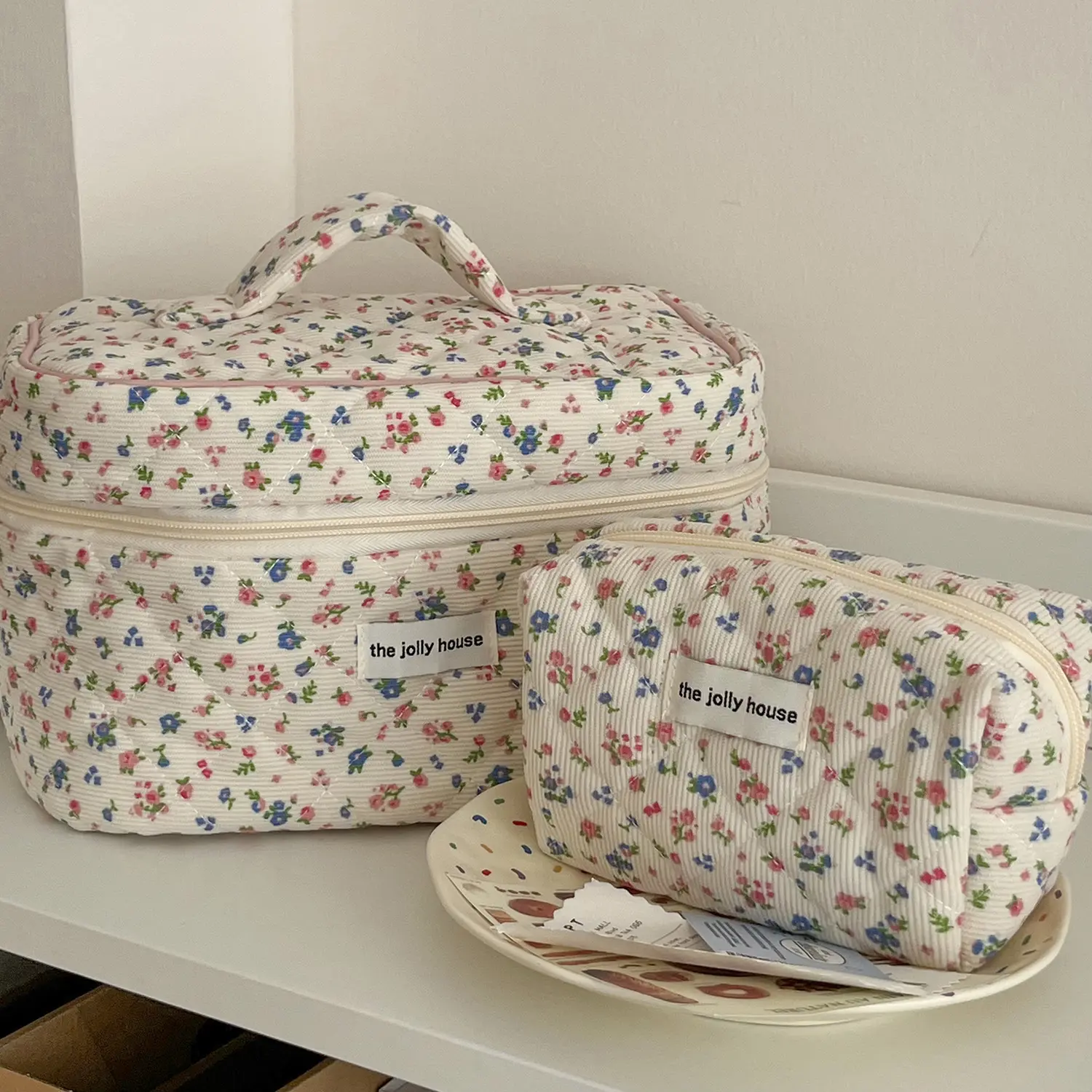 Lovely Floral stitching Corduroy Cosmetic Bag For Storing skin Care ltemsLipsticks Accessories Travel Necessity Birthday Gift