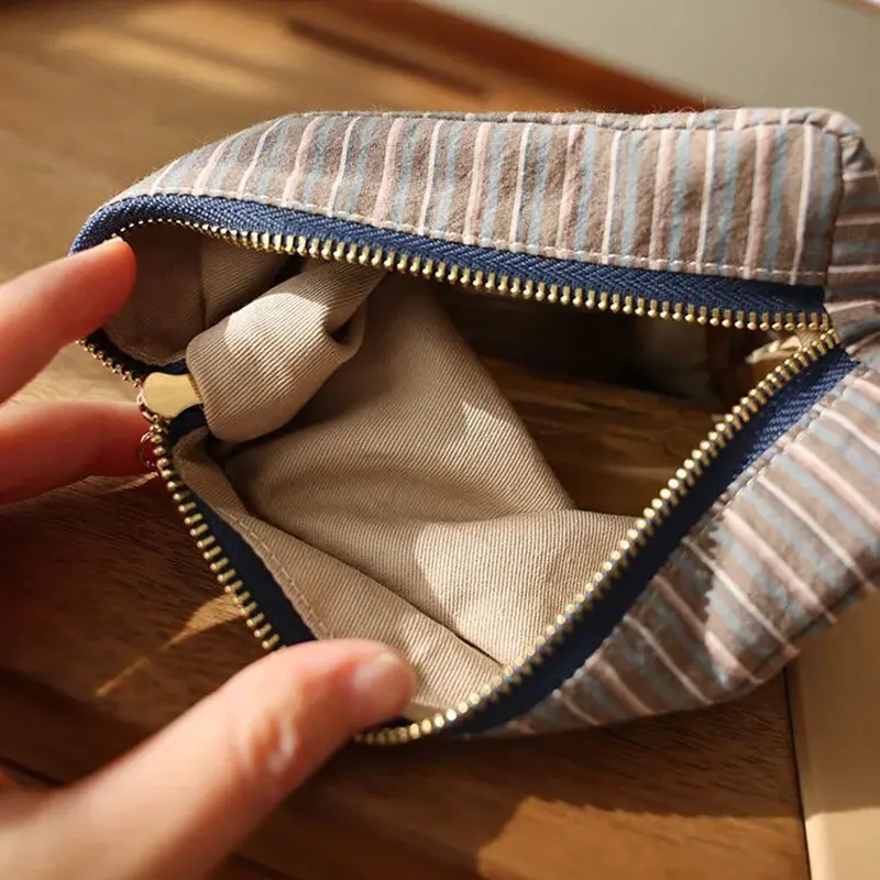 Checkered striped fabric cosmetic bag square three-dimensional zipper storage bag travel portable handbag liner bag makeup bag