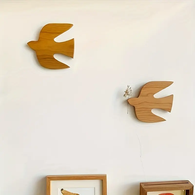 Wooden Bird Ornaments Wall Decorations Wall Hangings Hand Pendant Home Accessories Handicraft Figurines Sculpture Statue Craft