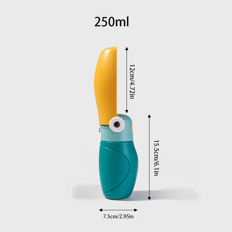 2025 New Pet Carrying Cup Folding Dog Water Bottle Outdoor Portable Pet Travel Walking Water Bottle Suitable for Pet Supplies
