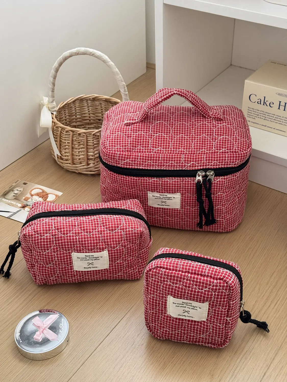 Quilted Heart Makeup Bag Korean Style - Large Capacity Cosmetic Organizer, Classic Plaid Toiletry Pouch for Travel