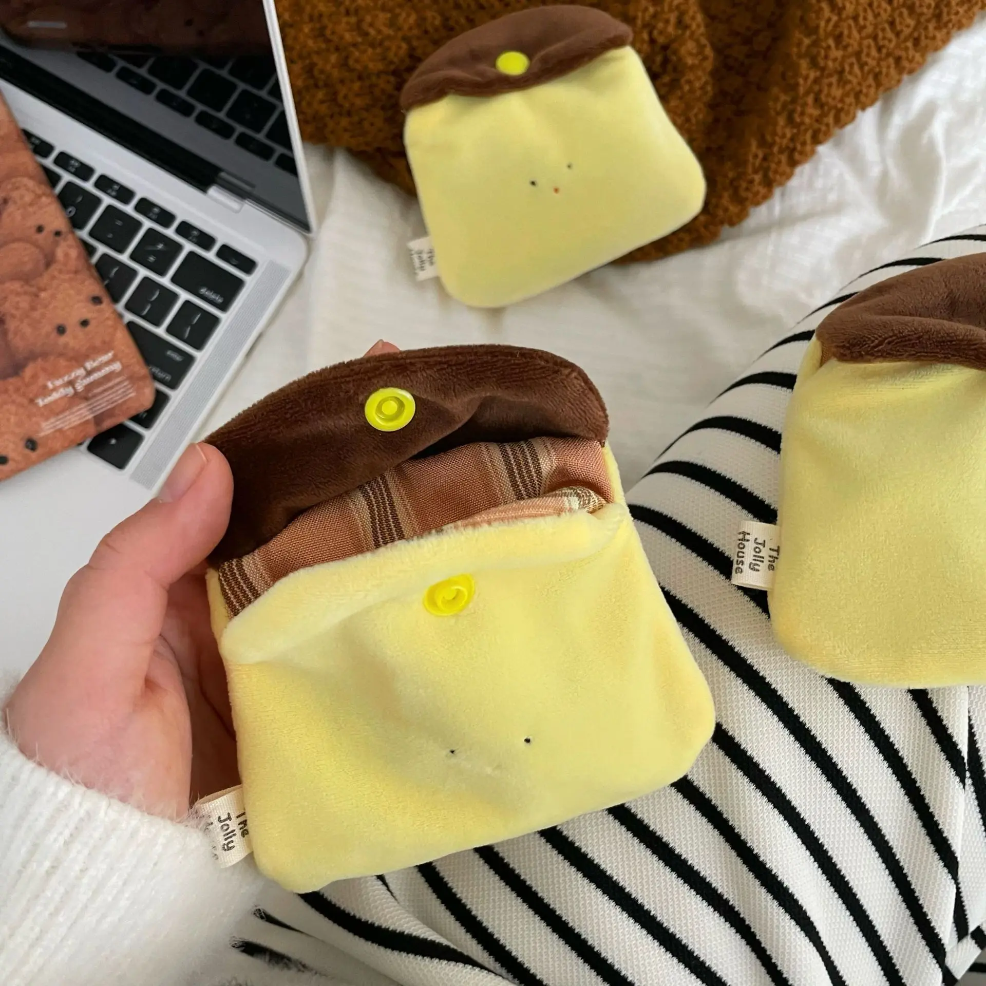 1PCS Mini Creative Caramel Pudding Coin Purse Mini Earphone Bag Plush Cartoon Storage Bag Mini Wallet Girl Gifts