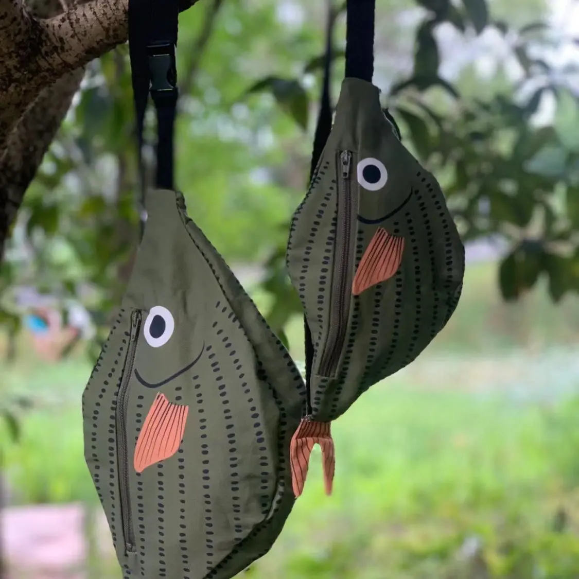 Adorable Tropical Fish Waist Pack for Kids, Green Water-Resistant Coin Purse, Crossbody Bag for Boys & Girls