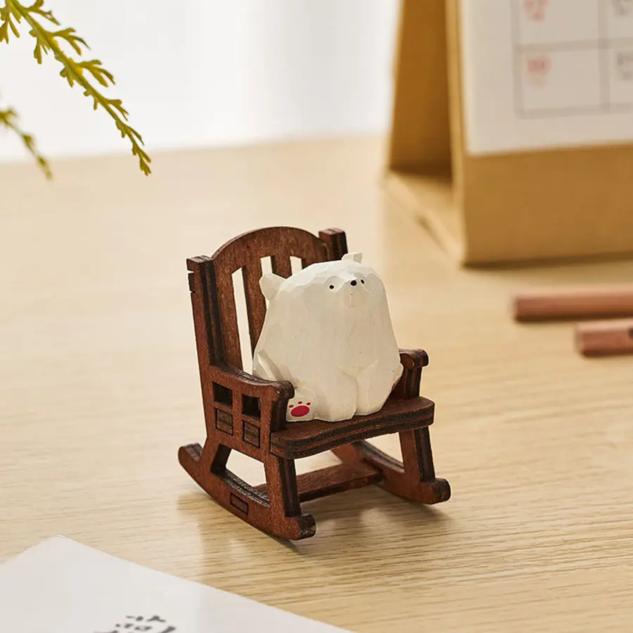 1Pcs Cute Mini Wooden Bear Miniature Solid Wood Hand Carved Bear Figurines Polar Bear Crafts Ornaments Tabel Decorate Kids Gifts
