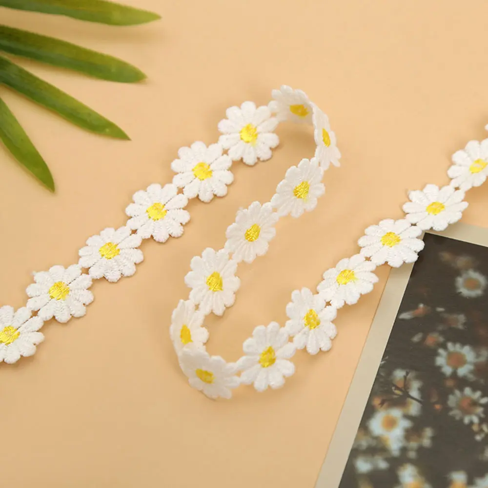 2.5/3.5CM Wide Beautiful White Embroidered Daisy Lace Fabric Flowers Lace Ribbon Dress Collar Hat Headwear Sewing Trimming Decor