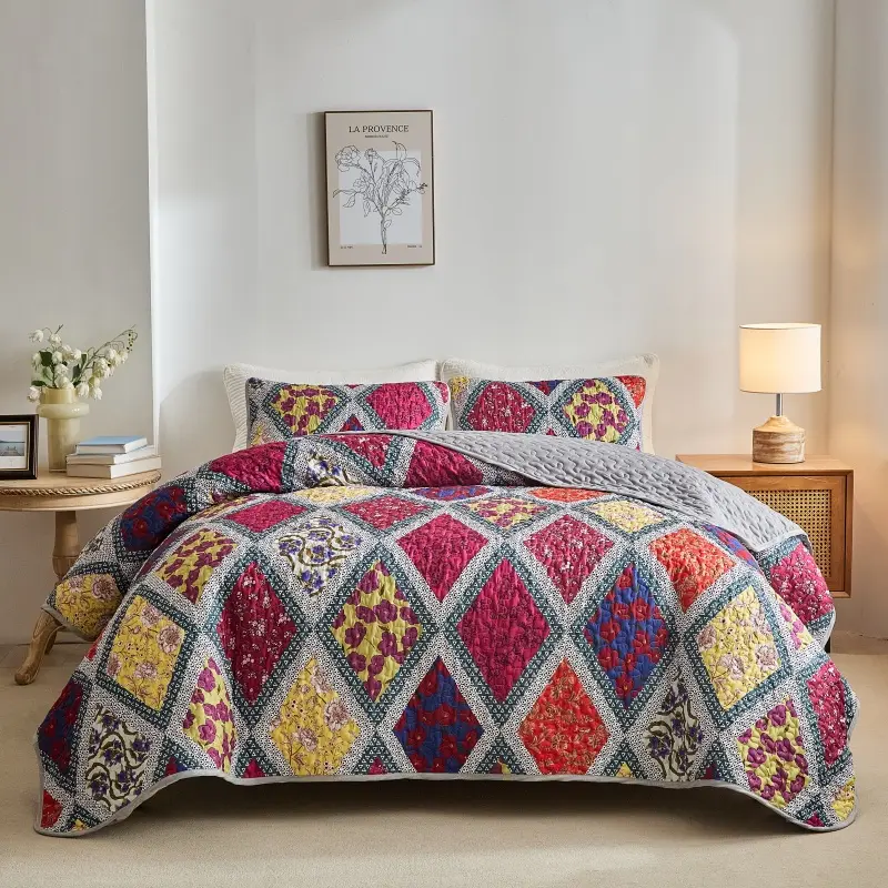 King Quilted Bedspread Set,Soft Microfiber Red Bed Cover+Pillowcase,Retro Flower Patchwork Mattress Topper Bed Sheets  narzuta