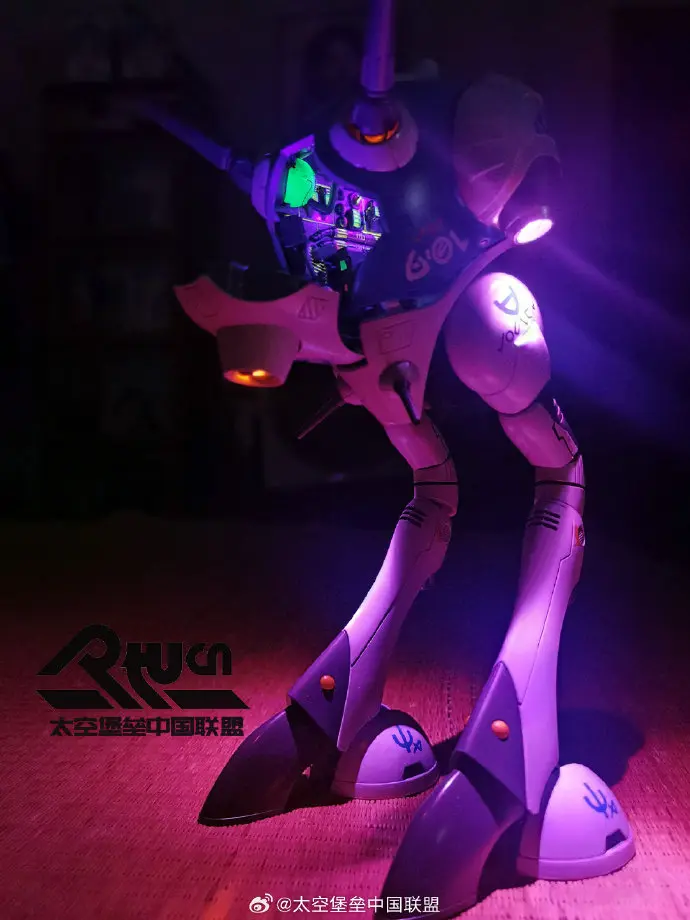 In Stock KitzConcept Macross Regult 1:72 Series Zentradi Battle Pod LED Action Figures Toy Gift Collection