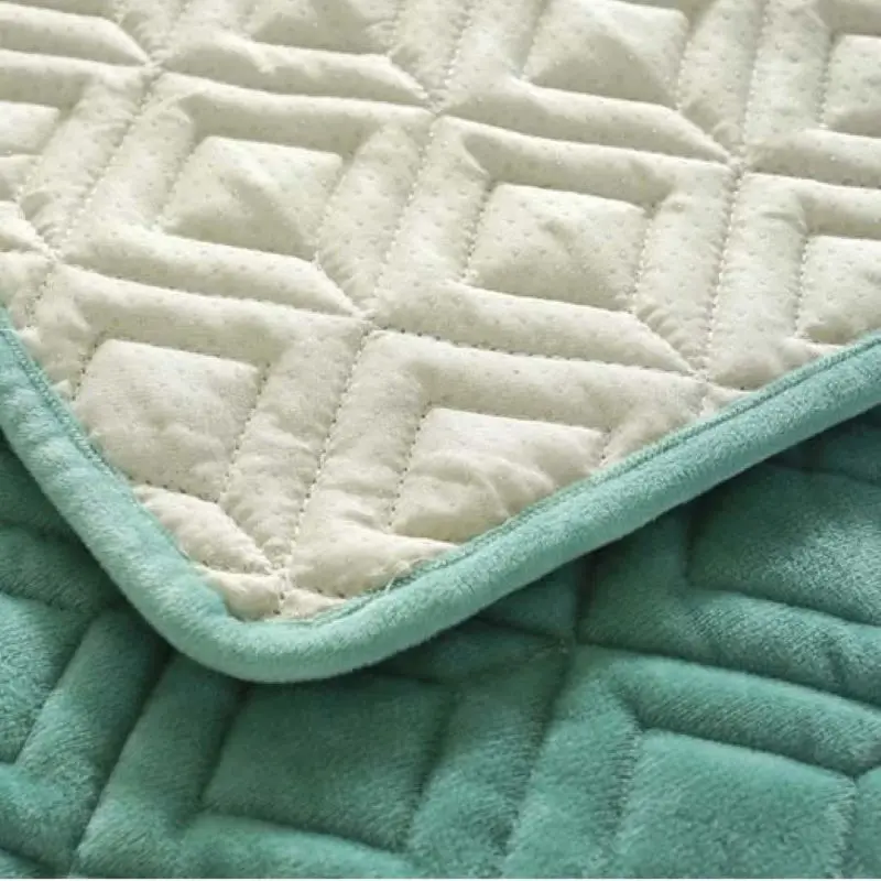 New Arrival Soft Short Plush Anti-slip Sectional Sofa Covers Solid Color Thick Crystal Velvet Quilted Sofa Towel for Living Room
