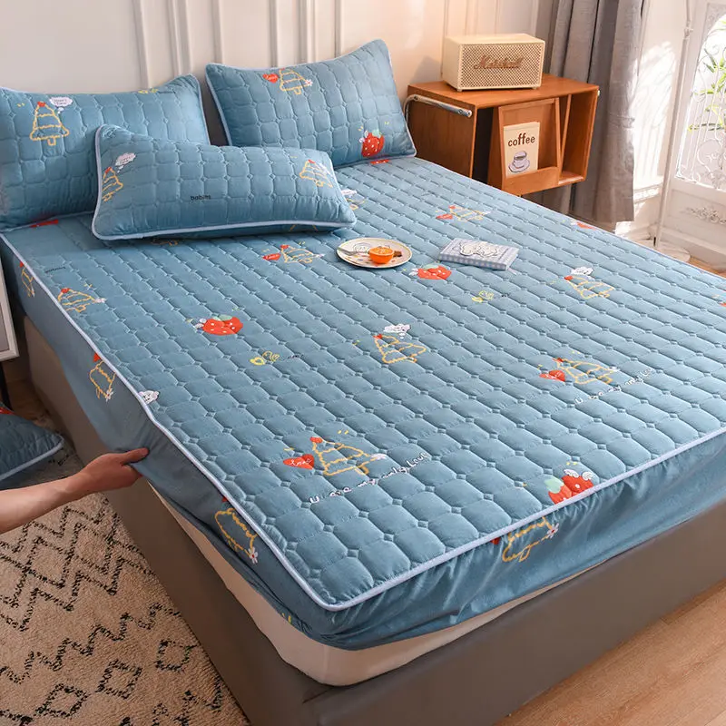 Air-Permeable Quilted Mattress Cover Soft Sanding Fabric Bed Pad Protector Cover Twin King Bed Cover Not Included Pillowcase