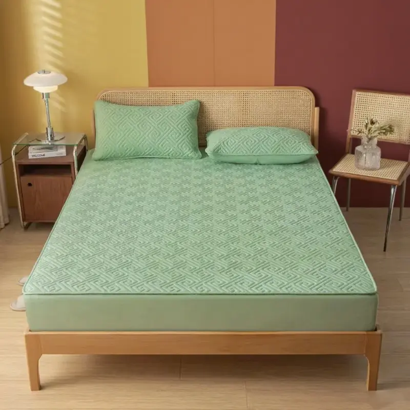Waterproof Quilted Mattress Cover Raw Cotton Anti-bacterial Bed Pad Protector Cover Customized Bed Cover Not Included Pillowcase