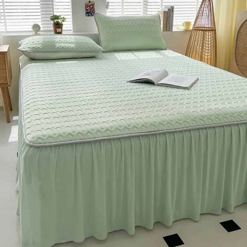 Summer multi-color optional anti slip latex cooling pad bed skirt set suitable for bedrooms and guest rooms washable bed skirt