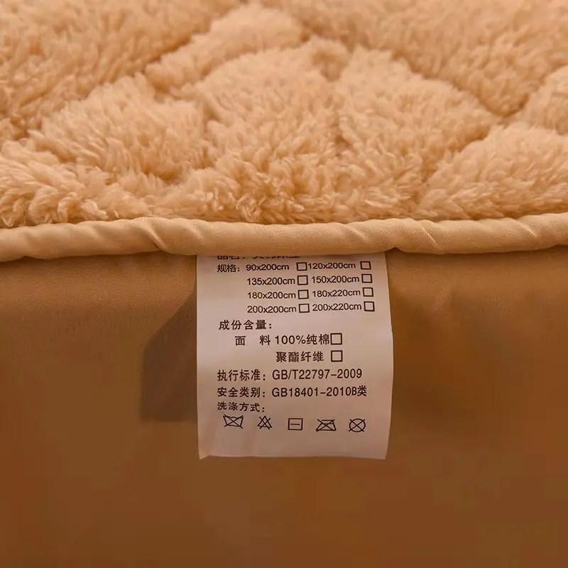 High Quality Soft Lambswool Quilted Mattress Cover Solid Color Quick Warm Plush Bed Pad Protector Cover Customized Bed Cover