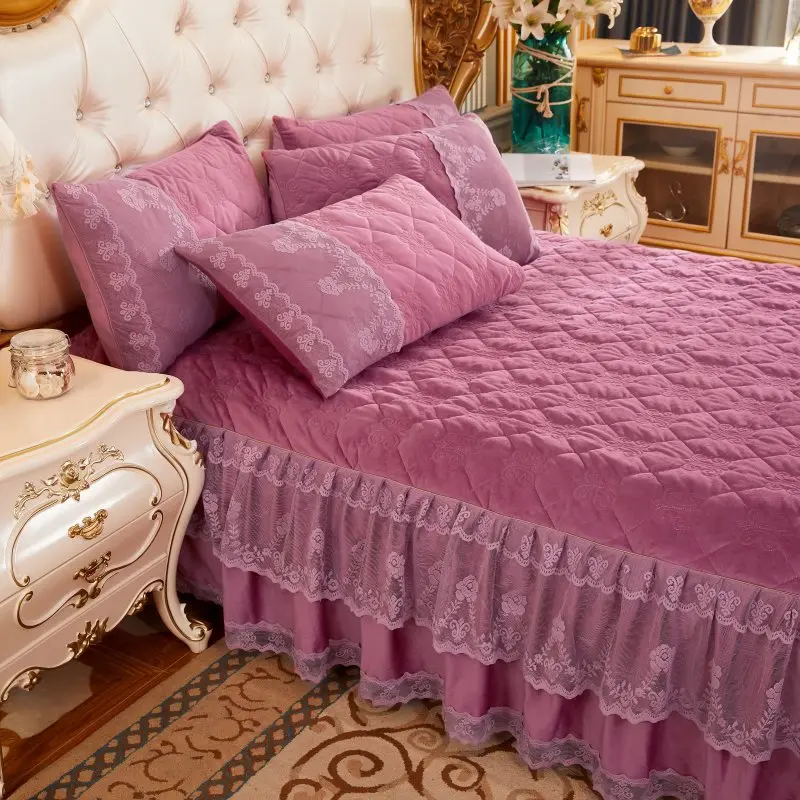 Luxury Thick Plush Quilted Bedspreads Solid Color Queen King Size Princess Crystal Velvet Lace Bed Skirt Not Included Pillowcase