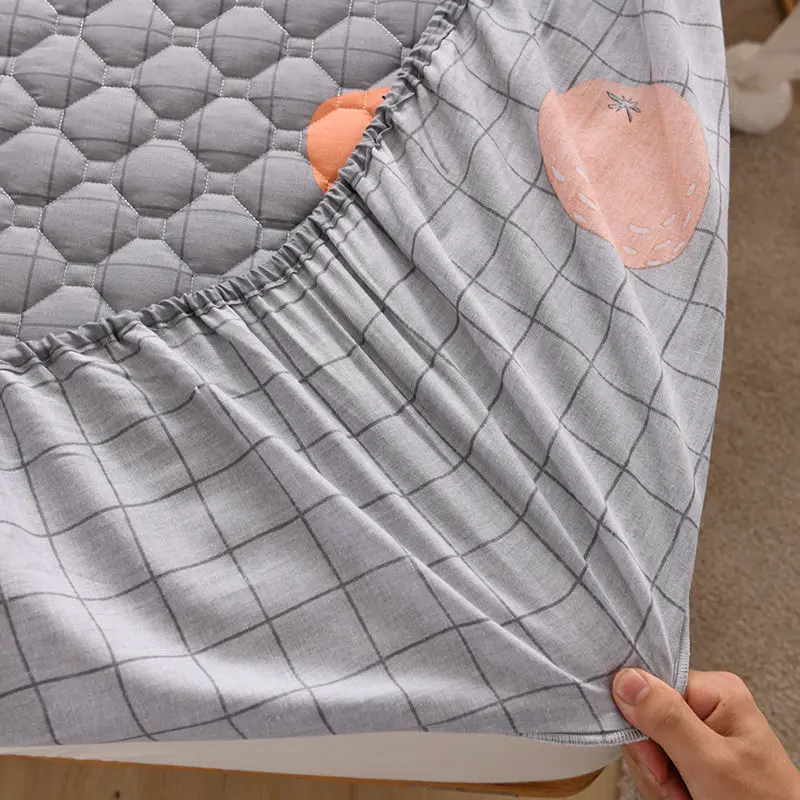 100% Cotton Fabric Thicken Quilted Mattress Cover Double Size Customize High-grade Bed Protector Cover Not Including Pillowcase