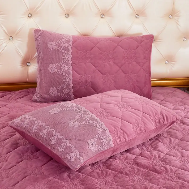 Luxury Thick Plush Quilted Bedspreads Solid Color Queen King Size Princess Crystal Velvet Lace Bed Skirt Not Included Pillowcase
