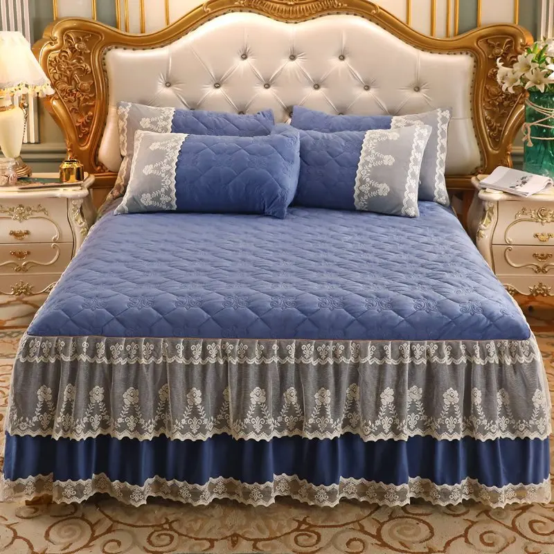 Luxury Thick Plush Quilted Bedspreads Solid Color Queen King Size Princess Crystal Velvet Lace Bed Skirt Not Included Pillowcase