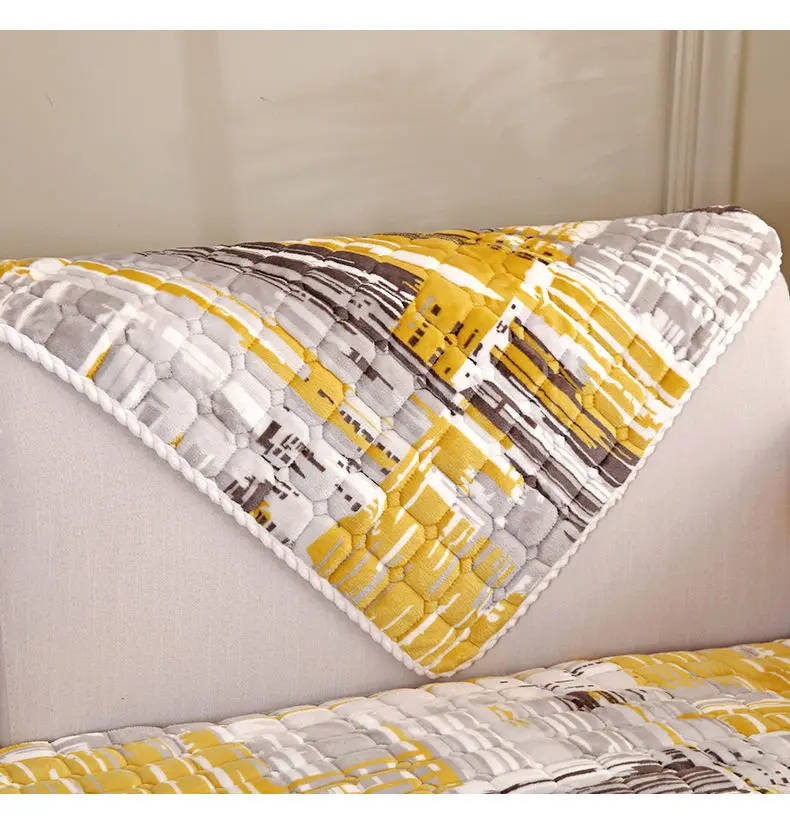 High Quality Modern Winter Short Plush Thickend Quilted Sofa Towel Fine Velvet Sofa Cover Floor Mat For Living Room