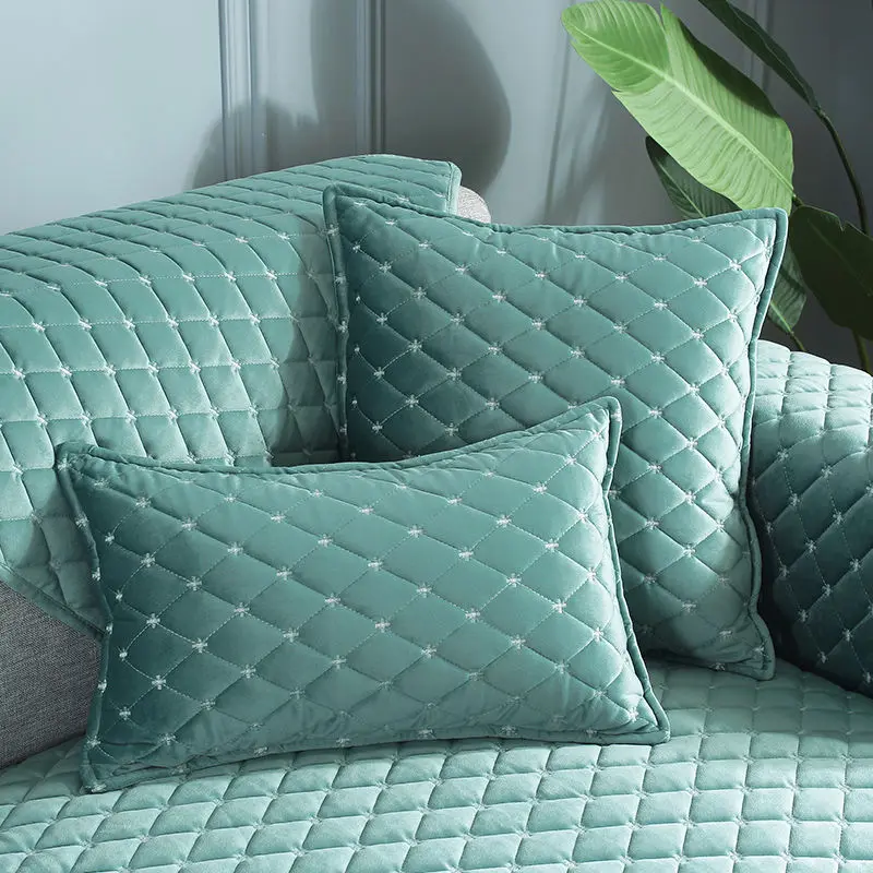 Thicken Quilted Plush Sofa Cover Solid Color Elegant Luxury Velvet Sofa Towel Embroidery Couch Cover for Living Room