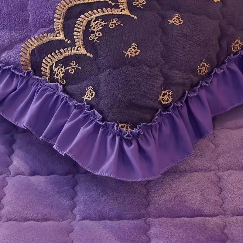 2pcs Quilted Velvet Pillow Cover Embroidered Lace European Solid Home Decor Winter Warm Soft Pillowcase 48x74cm