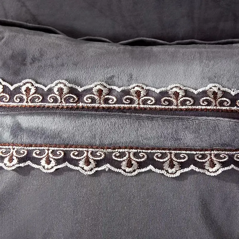 1/2/3/4-Seater European Luxury Soft Velvet Sofa Towel Modern Plush Sofa Cover All-inclusive Lace Edge Dust Couch Cover for Sofas