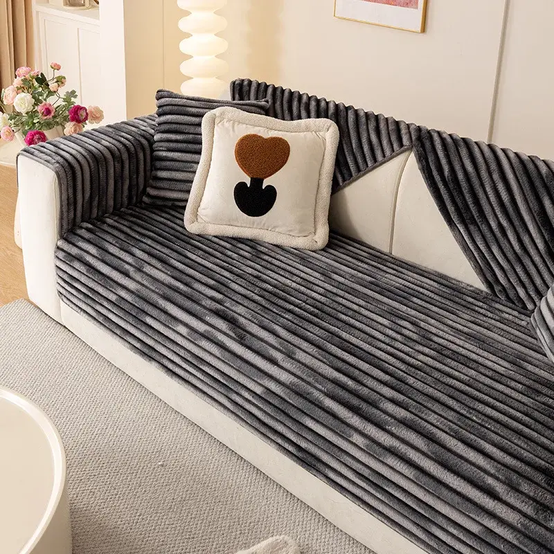 Luxury Winter Warm Flannel Sofa Towel Soft Velvet Sectional L-shaped Sofa Cover for Living Room Anti-slip Couch Cover