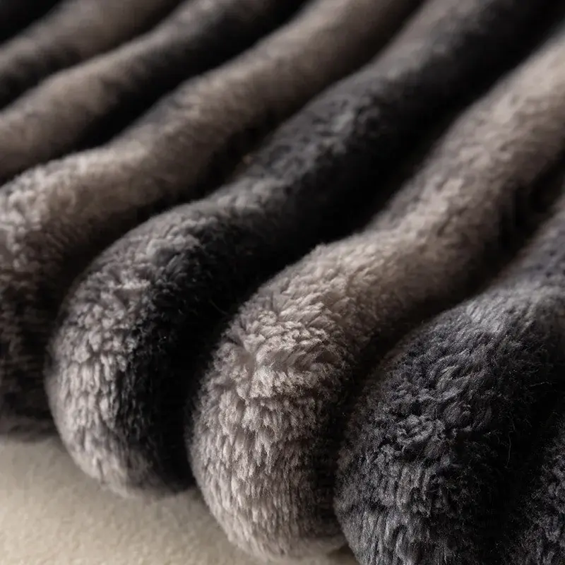 Luxury Winter Warm Flannel Sofa Towel Soft Velvet Sectional L-shaped Sofa Cover for Living Room Anti-slip Couch Cover
