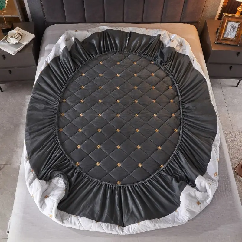 Luxury Embroidery Crystal Velvet Quilted Bedspread Thicken Coral Fleece All-inclusive Mattress Cover Not Including Pillowcase