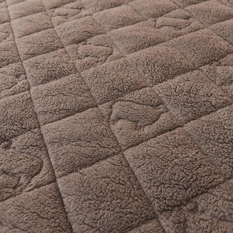 New Thicken Soft Lamb Wool Quilted Mattress Cover Quick Warm Plush Anti-Mite Bed Pad Protector Cover Customized Fitted Sheet