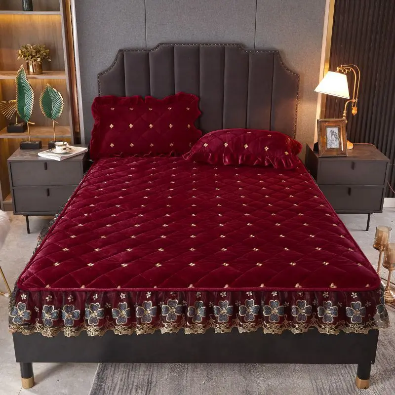 Luxury Embroidery Crystal Velvet Quilted Bedspread Thicken Coral Fleece All-inclusive Mattress Cover Not Including Pillowcase