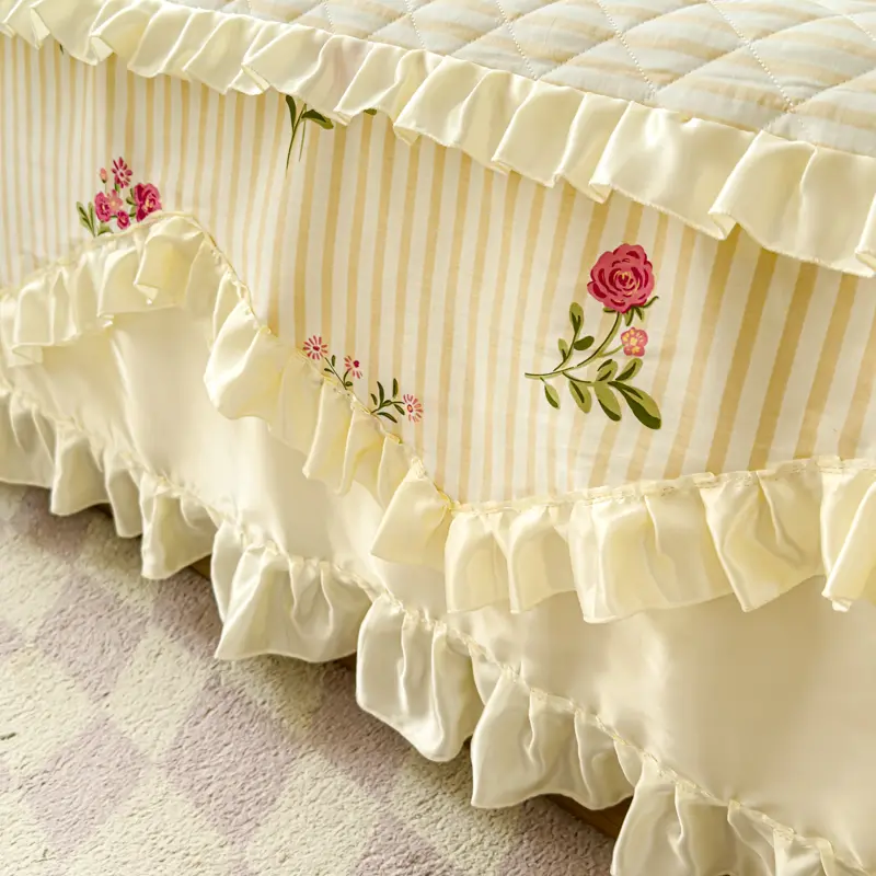 100% Cotton Thicken Quilted Bedspread King Queen Size Princess Lace Bed Skirt Pure Cotton Bed Cover Not Including Pillowcase