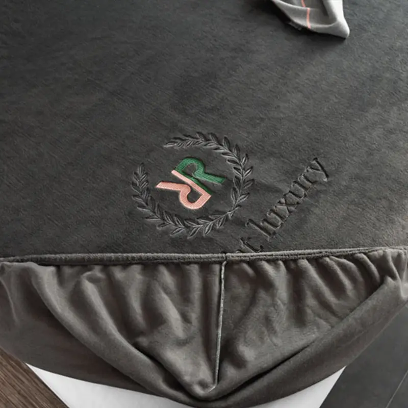Velvet Jacquard Mattress Cover Winter Warm Velvet Material Fitted Sheet Warm Material Bed Cover Mattress Protector Queen King