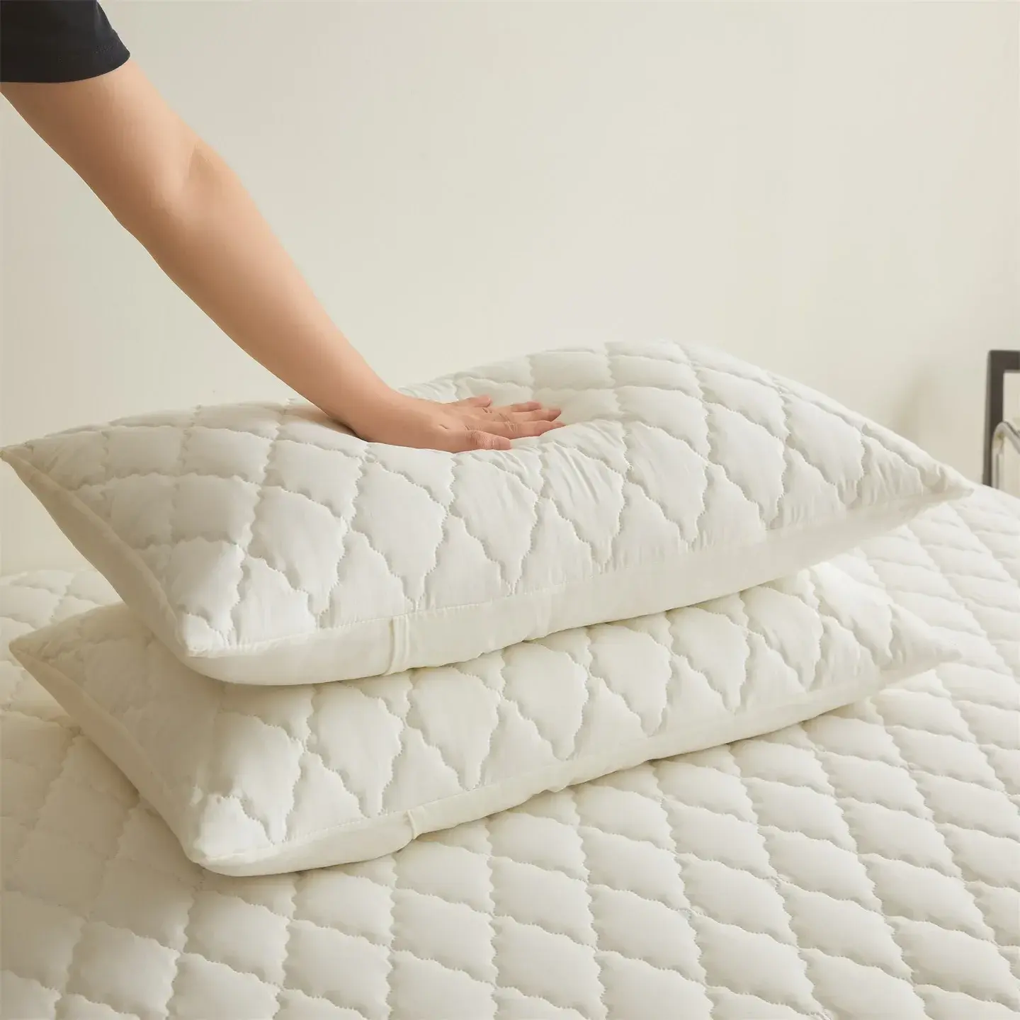 3pcs in A Set Waterproof Throw Mattress Cover Bed Fitted Sheet Mattress Protector Single/Double/140/160 Muti Size Gray/White