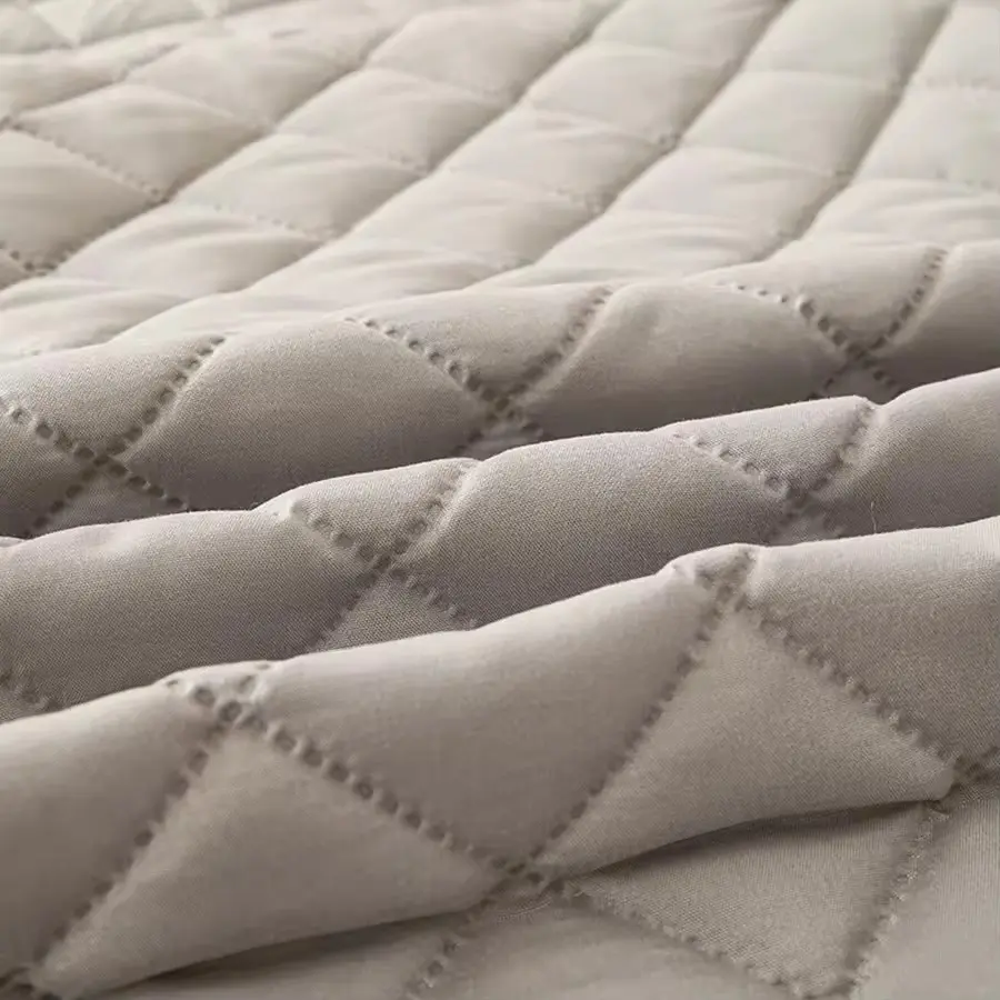 Waterproof Fitted Bed Sheet with 360 Elastic Band Quilted Mattress Protector Cover for Single Double King Queen Size Bedsheet