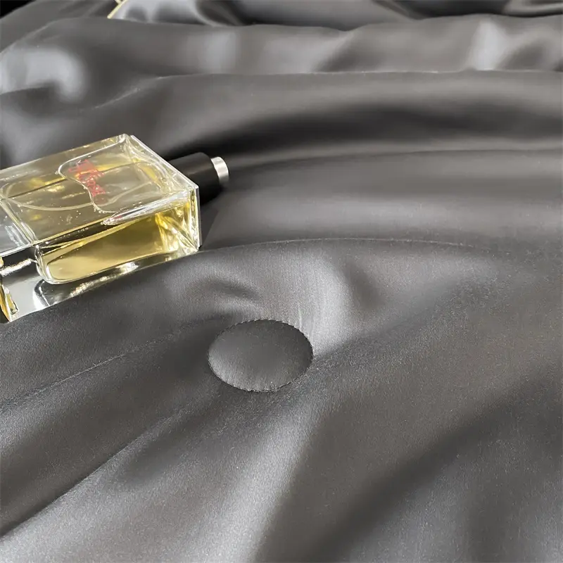 3pc/Set Antibacterial Embroidery Skin-friendly Imitation Silk Ice Thin Blanket,Air Conditioner Washable By The Cool Summer Quilt