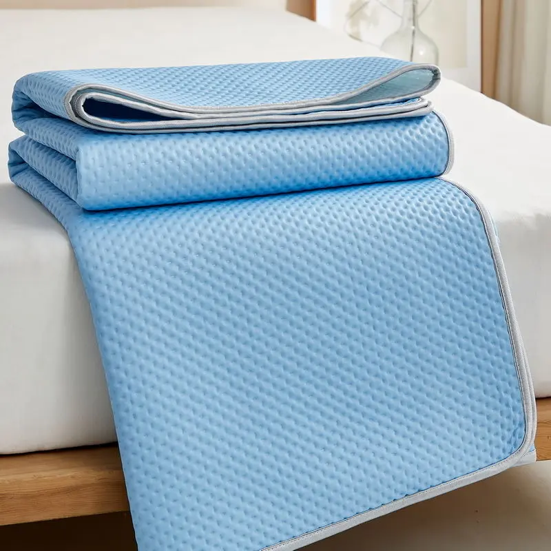 Breathable Cooling Mattress Comfortable Washable Ice Silk Bed Mat Pad Soft Skin-friendly Summer Sleeping Mat Household